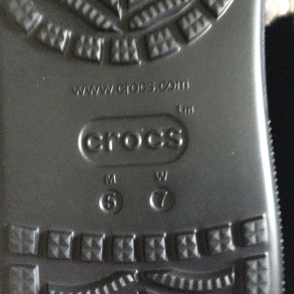 CROCS Furever Crush Classic fur lined Clog ( NEW w/Tags & Bag ) - Picture 9 of 13